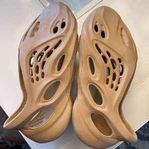 Yeezy Foam RNNER - Ochre